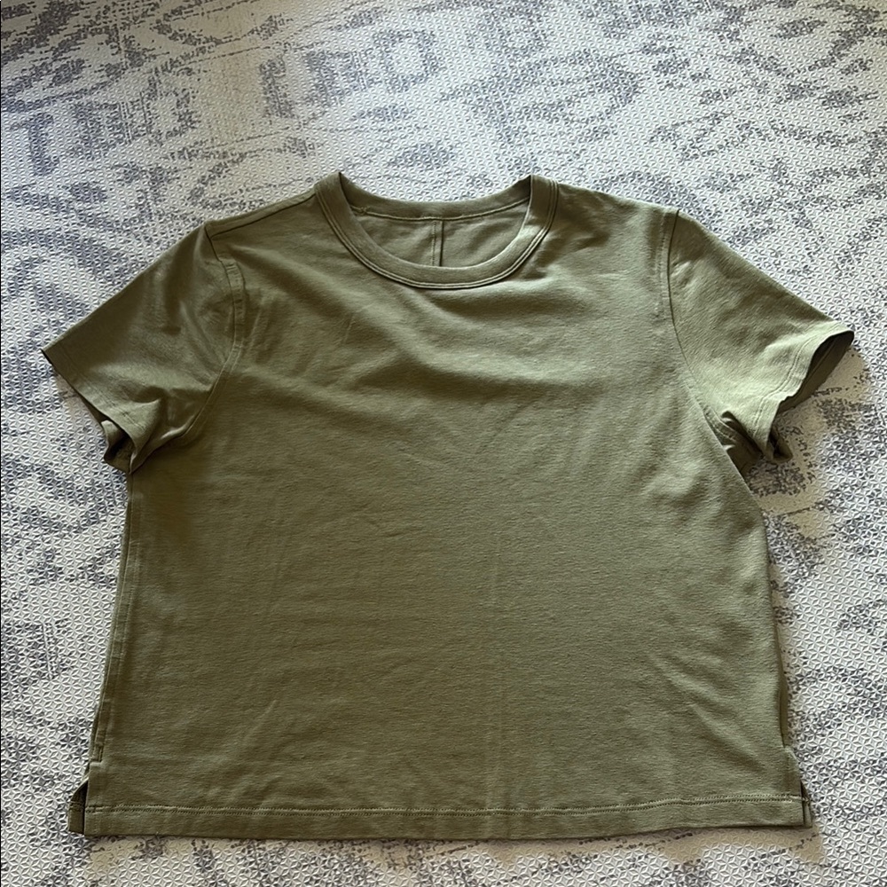 Lululemon Olive Green Women's Casual T-Shirt